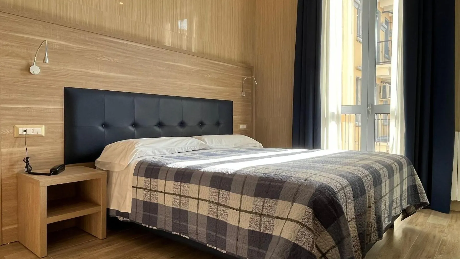 Hotel Midway Milan 3*,  Italy